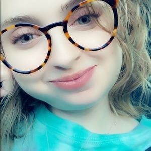 Meet your Posher, Megan